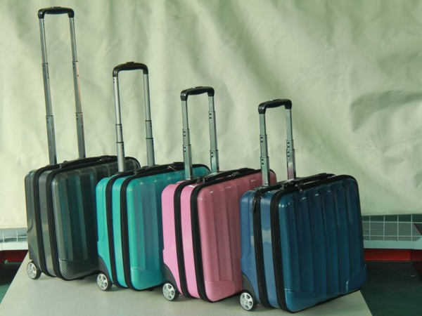 箱包材質有哪些？怎么切割最理想？(圖1)